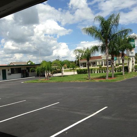 Economy Inn Okeechobee Eksteriør bilde