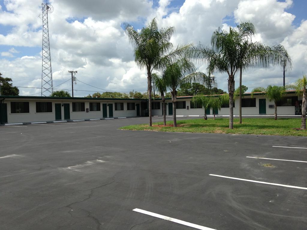 Economy Inn Okeechobee Eksteriør bilde