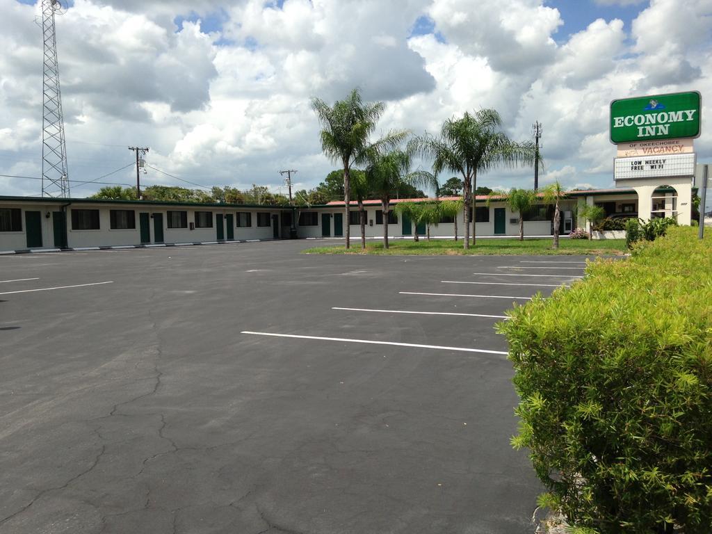 Economy Inn Okeechobee Eksteriør bilde
