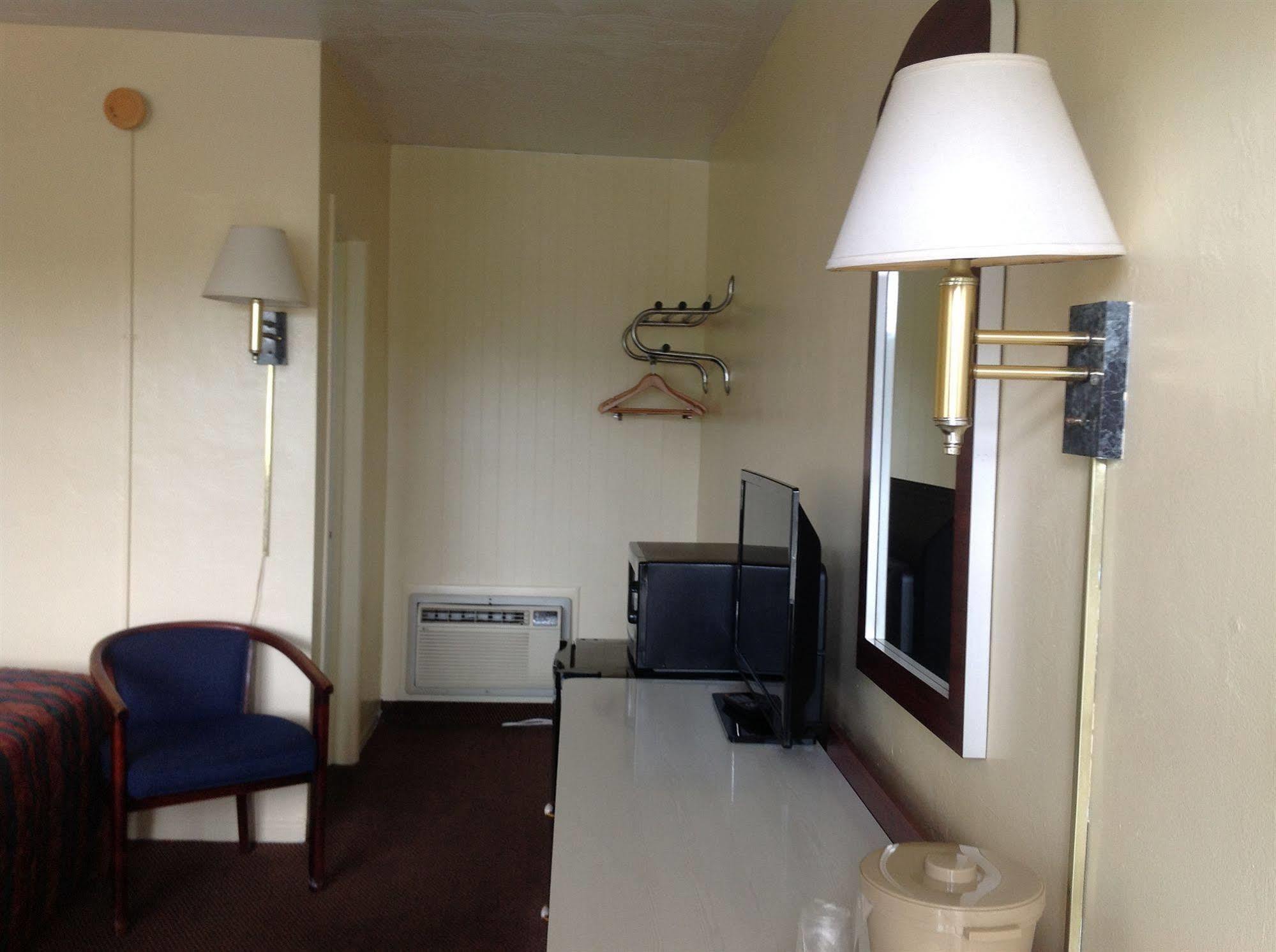 Economy Inn Okeechobee Eksteriør bilde